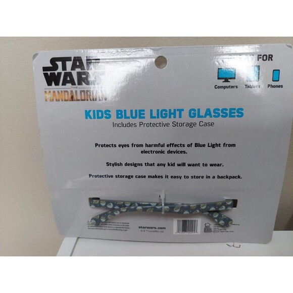 Star Wars The Mandalorian Kids Blue Light Glasses with Storage Case Light Green - Picture 3 of 4